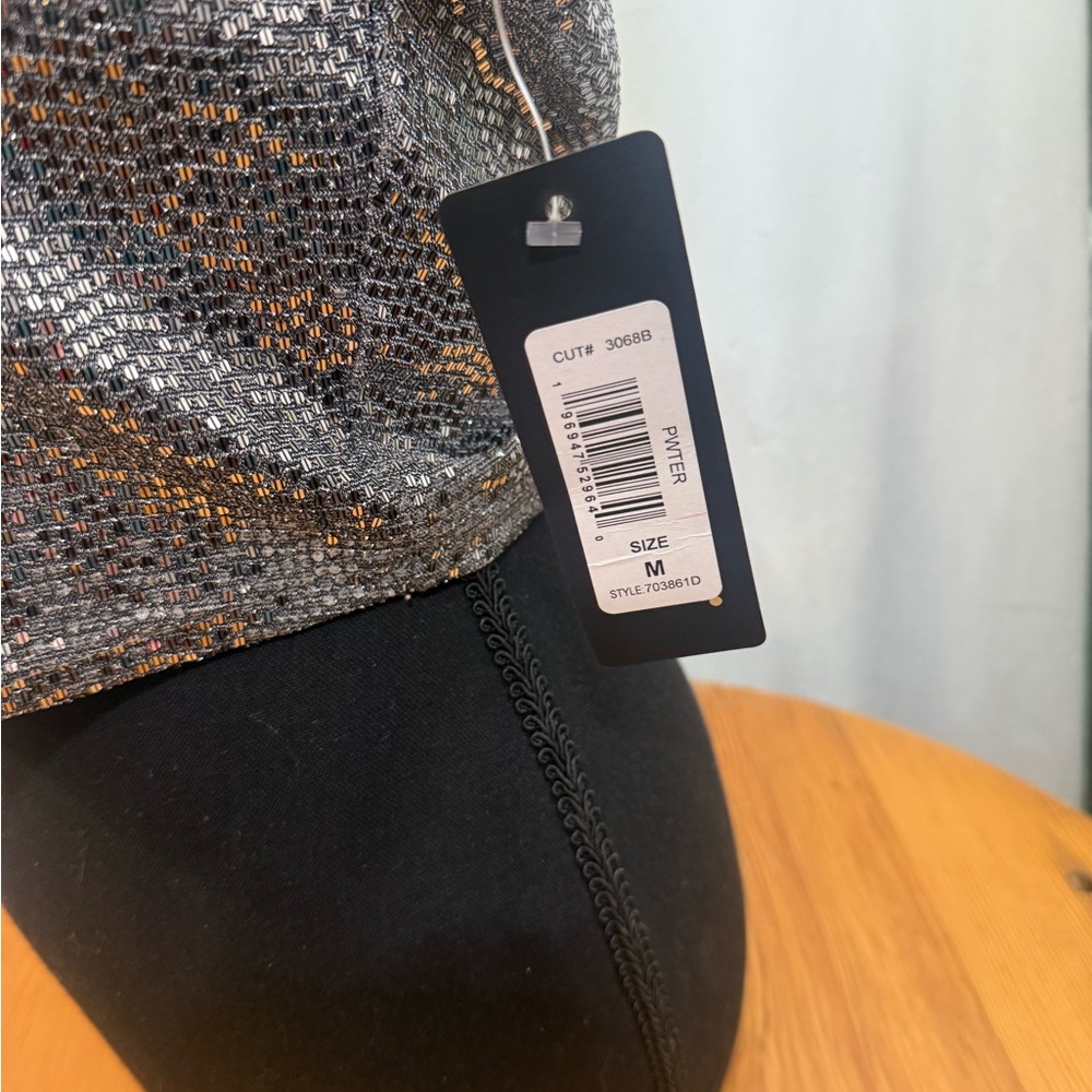 NWT bebe Silver Sequin Women's Crop Top - Picture 3 of 6